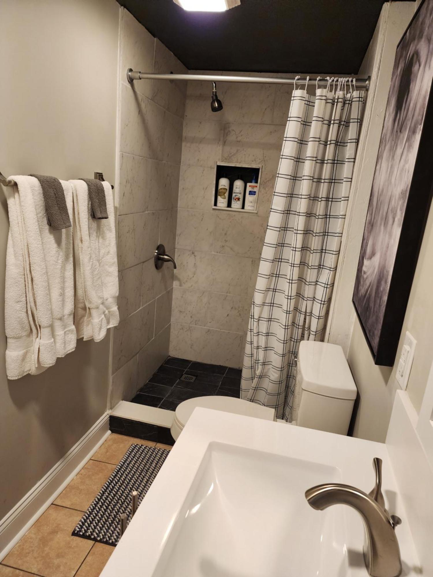 Bright & Spacious Studio Close To Clt Airport Ґастонія Екстер'єр фото